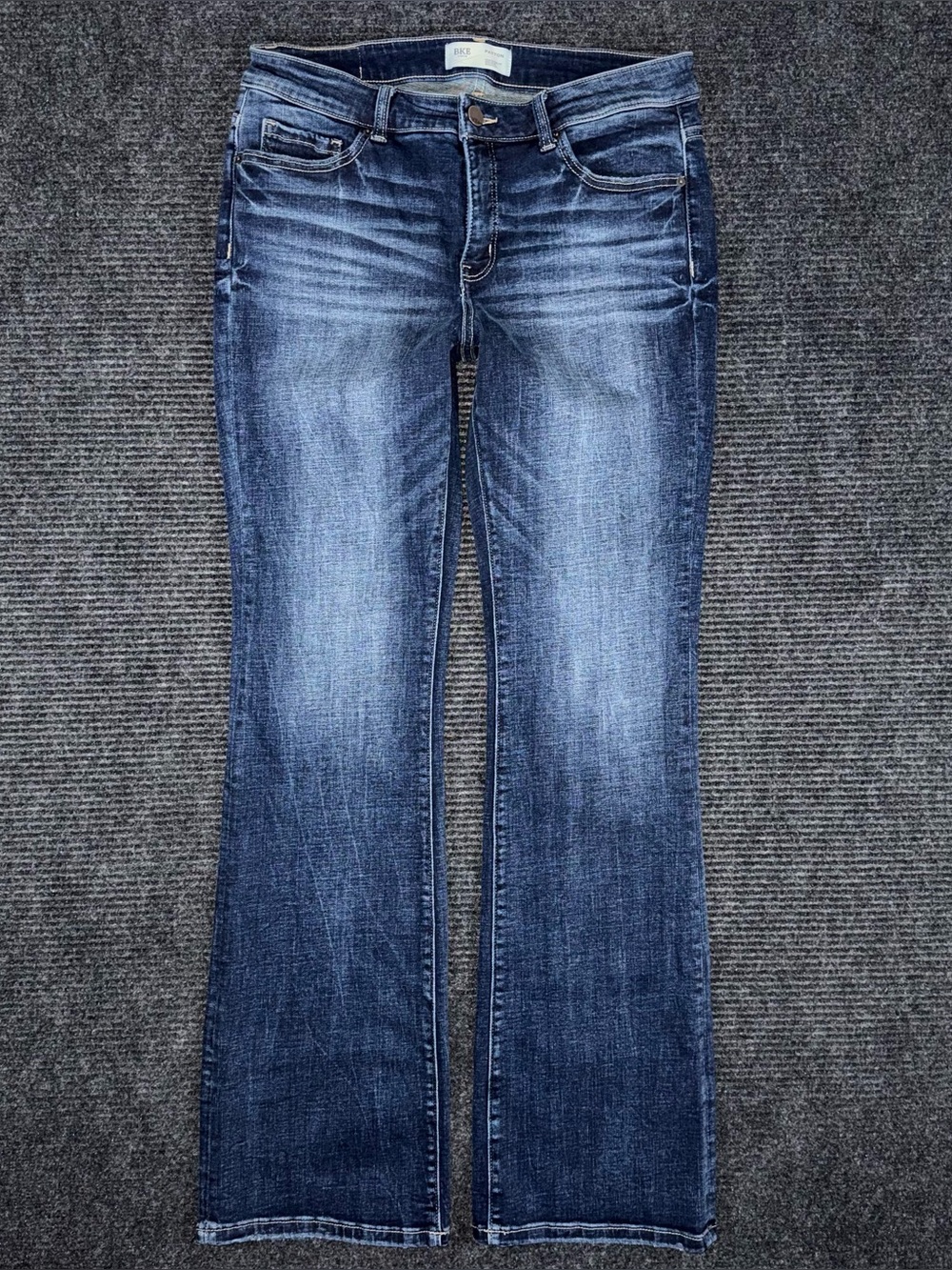Buckle BKE Payton Universal Fit Mid Rise Bootcut Jean 30 x 33 LONG Dark Wash EUC